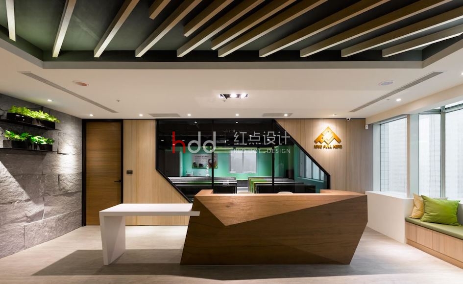 一個月打造出來的工業風多功能企業展廳設計裝修1.jpg 一個月打造出來的工業風多功能企業展廳設計裝修1.jpg