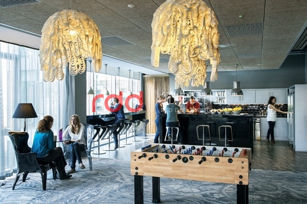 德國柏林 Google 辦公室設計,用夢幻來形容再貼切不過了-6.jpg